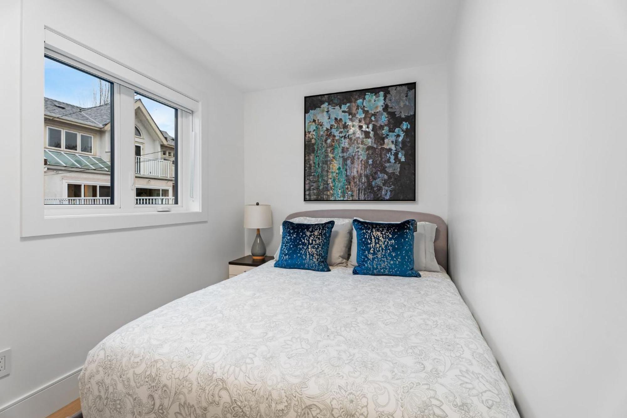 Brand New 2 Bedroom Point Grey Getaway Vancouver Exterior photo